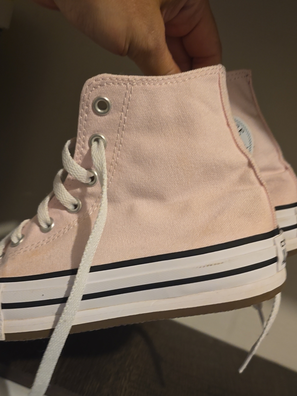 Girl's Converse Hi-top Light Pink Worn One Single Time🙄 Size 3 - Picture 6 of 12